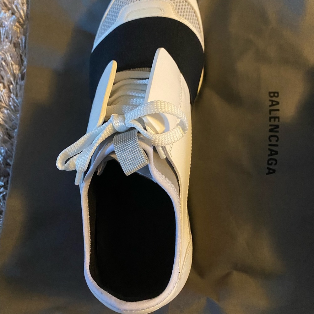 New Balenciaga Race Runner Sneaker - Picture 6 of 10
